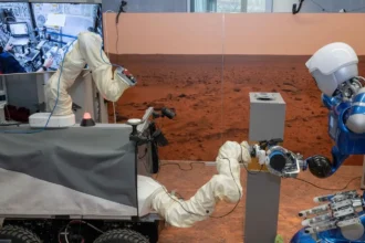 Tarihte Bir İlk: ISS’te bulunan astronot dünyadaki robot köpek BERT ’i kontrol etti!